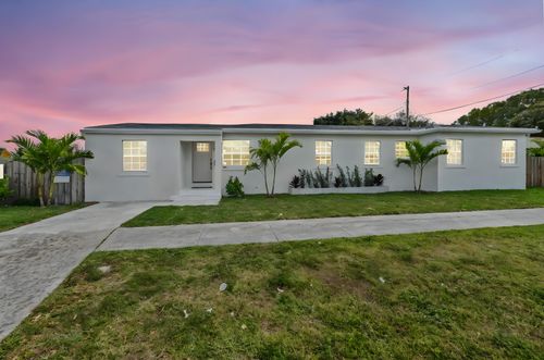 3400 Parker Ave, West Palm Beach, FL, 33405-1823 | Card Image