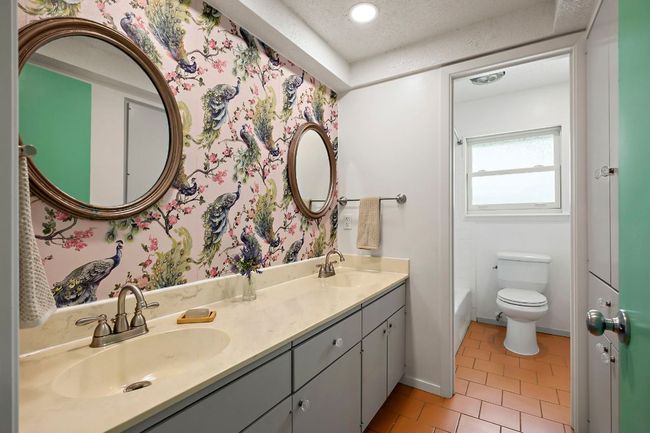 Full guest bath | Image 26