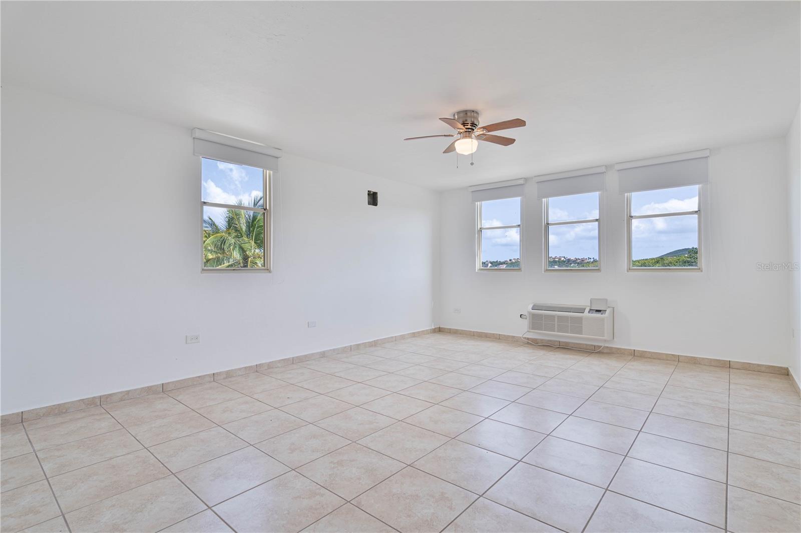 Residential in HUMACAO 4