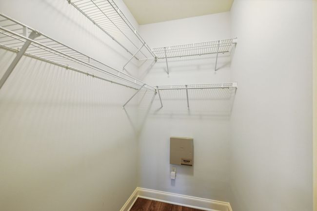 Large Primary Walk in Closet | Image 19