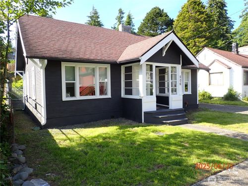 506 E 5th Street, Aberdeen, WA, 98520 | Card Image
