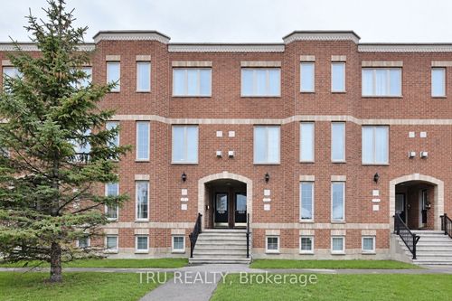 835 Longfields Dr, Nepean, ON, K2J5N2 | Card Image