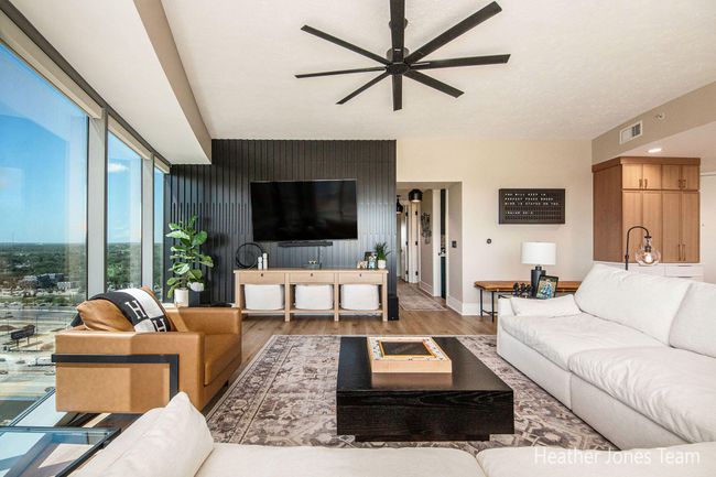 Living Room | Image 5