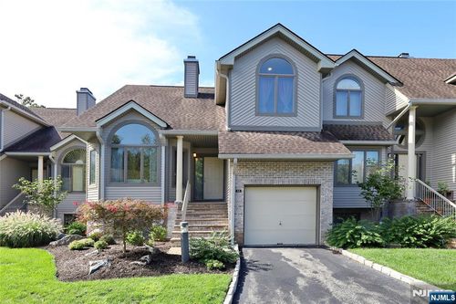 215 Beech Ct, Norwood, NJ, 07648-2006 | Card Image