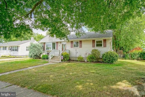 209 E Monroe Ave, MAGNOLIA, NJ, 08049-1043 | Card Image