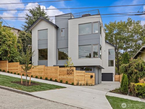 307 Nw 52nd St, Seattle, WA, 98107-3526 | Card Image