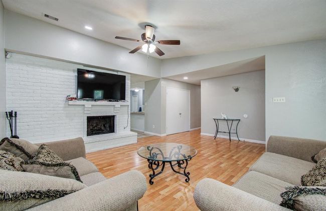 5706 Spring Grove Ln, House other with 3 bedrooms, 2 bathrooms and 2 parking in Spring TX | Image 4