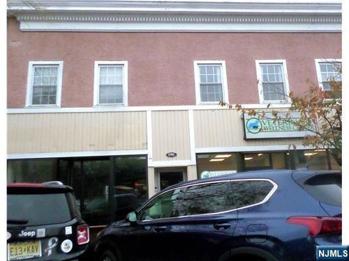 196 Rock Rd, Glen Rock, NJ, 07452-1742 | Card Image