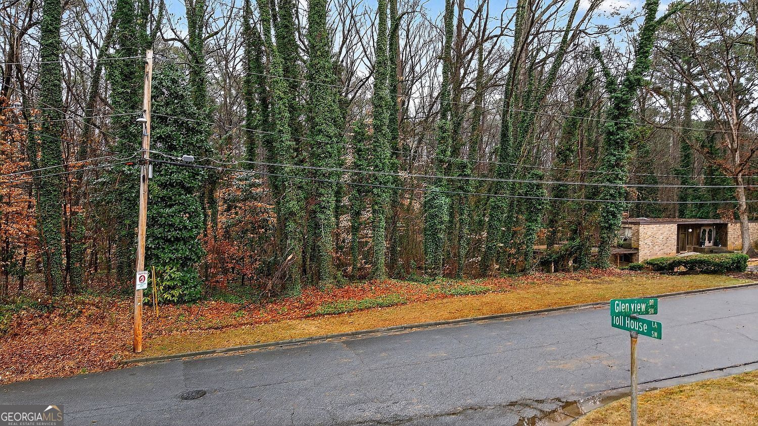 Land in Atlanta 2