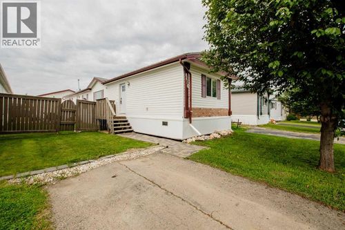 8616 90 St, Grande Prairie, AB, T8X1V6 | Card Image