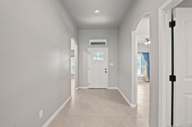 546 Indian Scout, House other with 3 bedrooms, 2 bathrooms and null parking in Spring Branch TX | Image 4