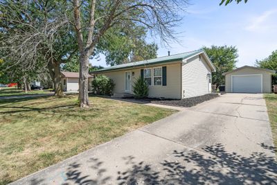 203 11th Street Se, Home with 3 bedrooms, 1 bathrooms and null parking in Bondurant IA | Image 3