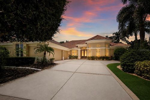 7219 Ashland Gln, LAKEWOOD RANCH, FL, 34202-2407 | Card Image