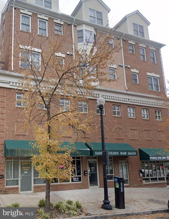 2249 Shirlington Rd, Arlington, VA 22206