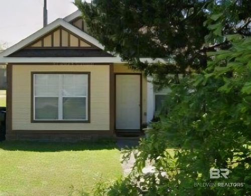 18016 Krchak Ln, Robertsdale, AL, 36567-3899 | Card Image