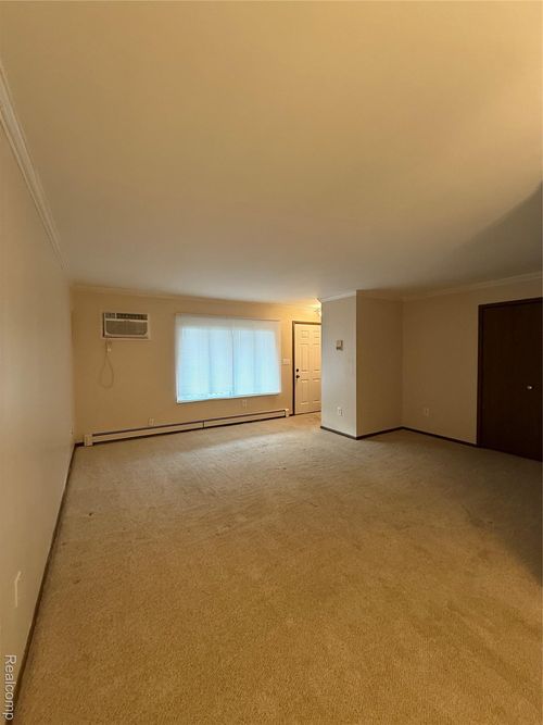 apt-6-35721 Alfred St, New Baltimore, MI, 48047-2451 | Card Image