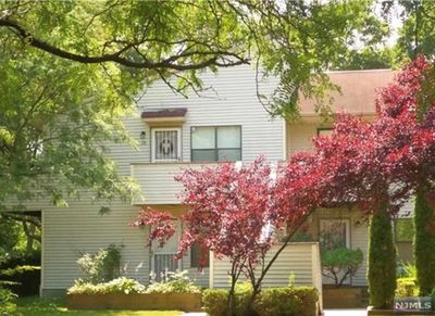 30 Coriander Way, Condo with 2 bedrooms, 1 bathrooms and null parking in Englewood NJ | Image 1