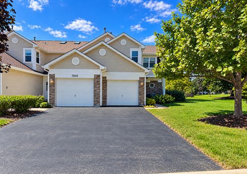 7818 Darien Lake Dr, Darien, IL, 60561-5077 | Card Image