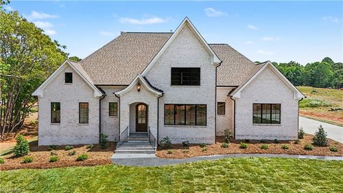 7126 Lion St, Greensboro, NC, 27406 | Card Image