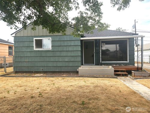 129 F St Ne, Ephrata, WA, 98823-1718 | Card Image