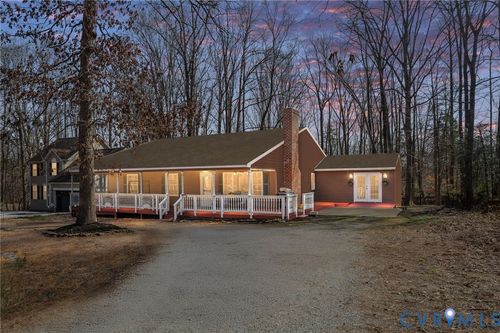 861 Campers Ln, Ruther Glen, VA, 22546-1428 | Card Image