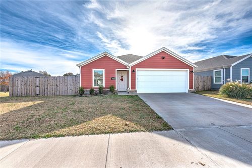 5813 W Greens Chapel Road, Fayetteville, AR, 72704 | Card Image