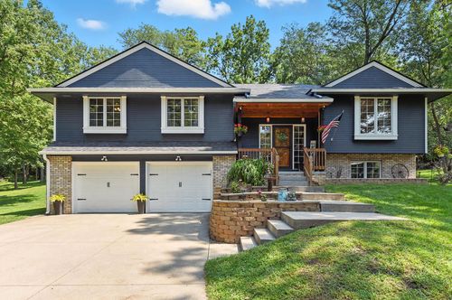 55205 Forrester Valley Ln, Glenwood, IA, 51534-6396 | Card Image