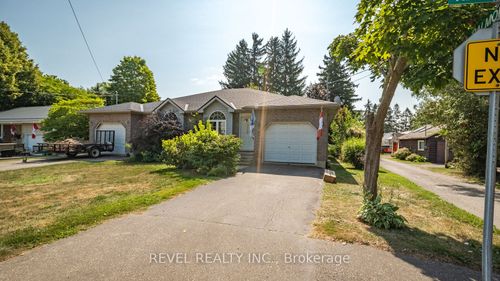 209 Nelson St W, Port Dover, ON, N0A1N0 | Card Image