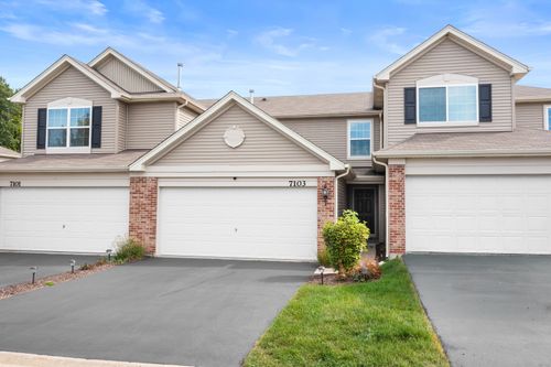 7103 Hidden Green Cir, Fox Lake, IL, 60020-1038 | Card Image