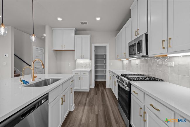 1520 Upwell Crk, House other with 3 bedrooms, 3 bathrooms and null parking in New Braunfels TX | Image 16