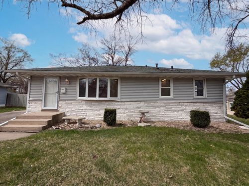 6319 Perry Ave N, Brooklyn Center, MN, 55429-2061 | Card Image
