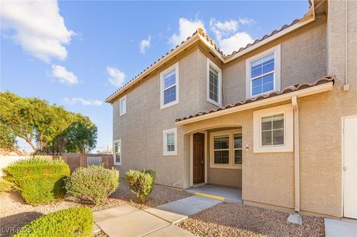 2-4350 Westbury Square St, North Las Vegas, NV, 89032-5630 | Card Image