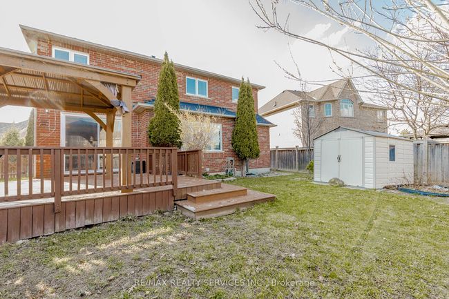 33 Leparc Rd, House other with 7 bedrooms, 5 bathrooms and 5 parking in Brampton ON | Image 50