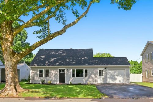 21 Edie Ln, EASTON, PA, 18045-5643 | Card Image