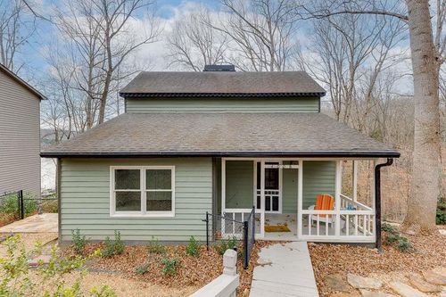 4008 Donna Dr, Gainesville, GA, 30506-4402 | Card Image