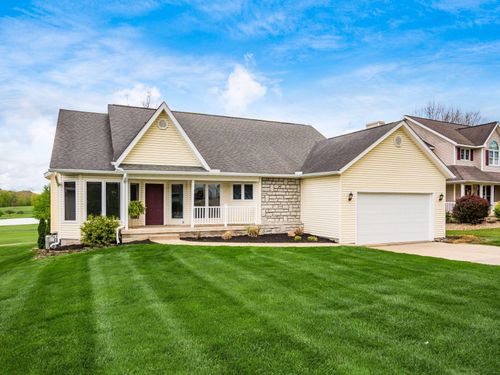 868 Fairway Dr, Howard, OH, 43028-9533 | Card Image