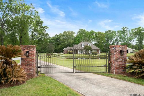 4011 Balmoral Dr, Jackson, LA, 70748-4364 | Card Image