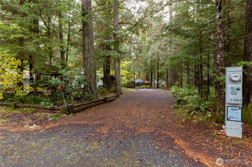 54 Schinn Canyon Cir, Deming, WA, 98244 | Card Image