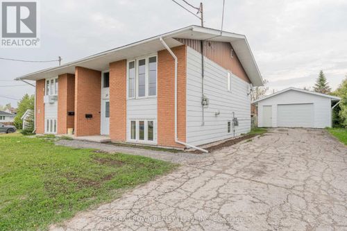 20 Bouldier St, Kapuskasing, ON, P5N2V1 | Card Image