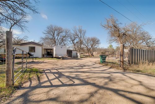 330 Sunset Dr, Marble Falls, TX, 78654-1686 | Card Image