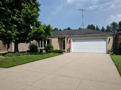 1629 Almond St Sw, DeMotte, IN, 46310-9724 | Card Image
