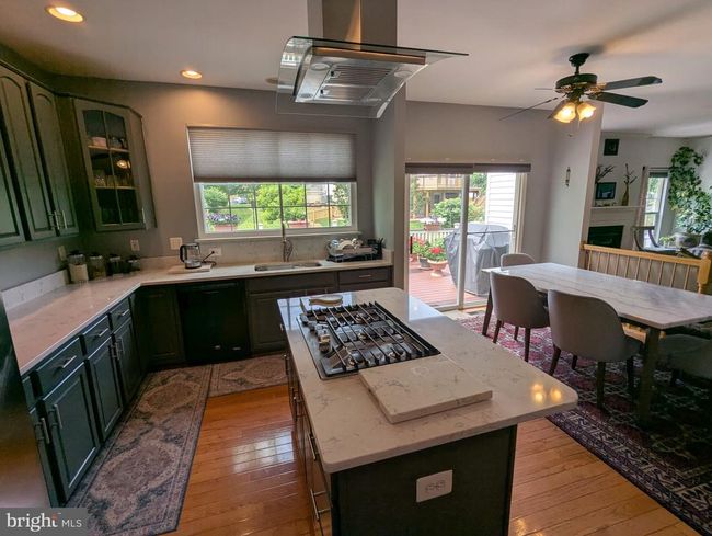 9871 Upper Mill Loop, House other with 5 bedrooms, 4 bathrooms and null parking in BRISTOW VA | Image 14