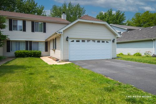 1210 Andover Cir, Aurora, IL, 60504-5995 | Card Image