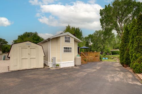 195 Fossil Cove Ln, Wilmington, IL, 60481-8518 | Card Image