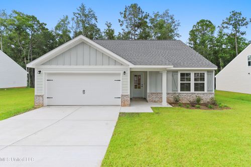 9634 W Oaklawn Rd, Biloxi, MS, 39532-7815 | Card Image