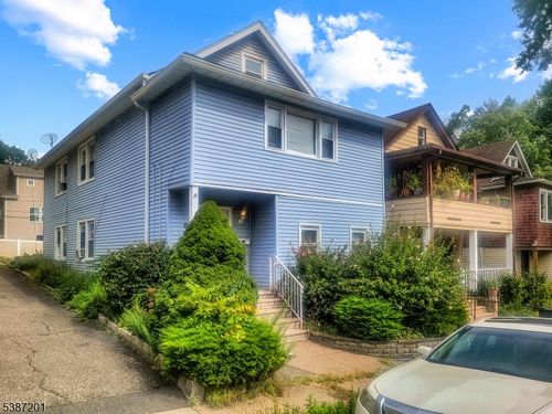 9 Rosedale Ave, Montclair, NJ, 07042-3307 | Card Image