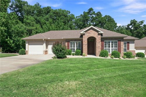 15 Parkridge Dr, Bella Vista, AR, 72715-2405 | Card Image
