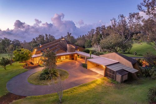 2450 Piiholo Rd, Makawao, HI, 96768-7217 | Card Image