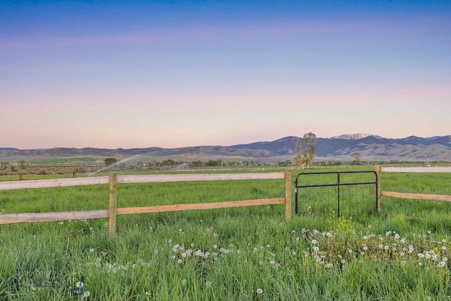 17 Texs Loop, House other with 4 bedrooms, 3 bathrooms and null parking in Alder MT | Image 62