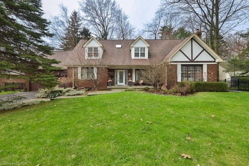 1244 Woodland Ave, Mississauga, ON, L5G2X9 | Card Image